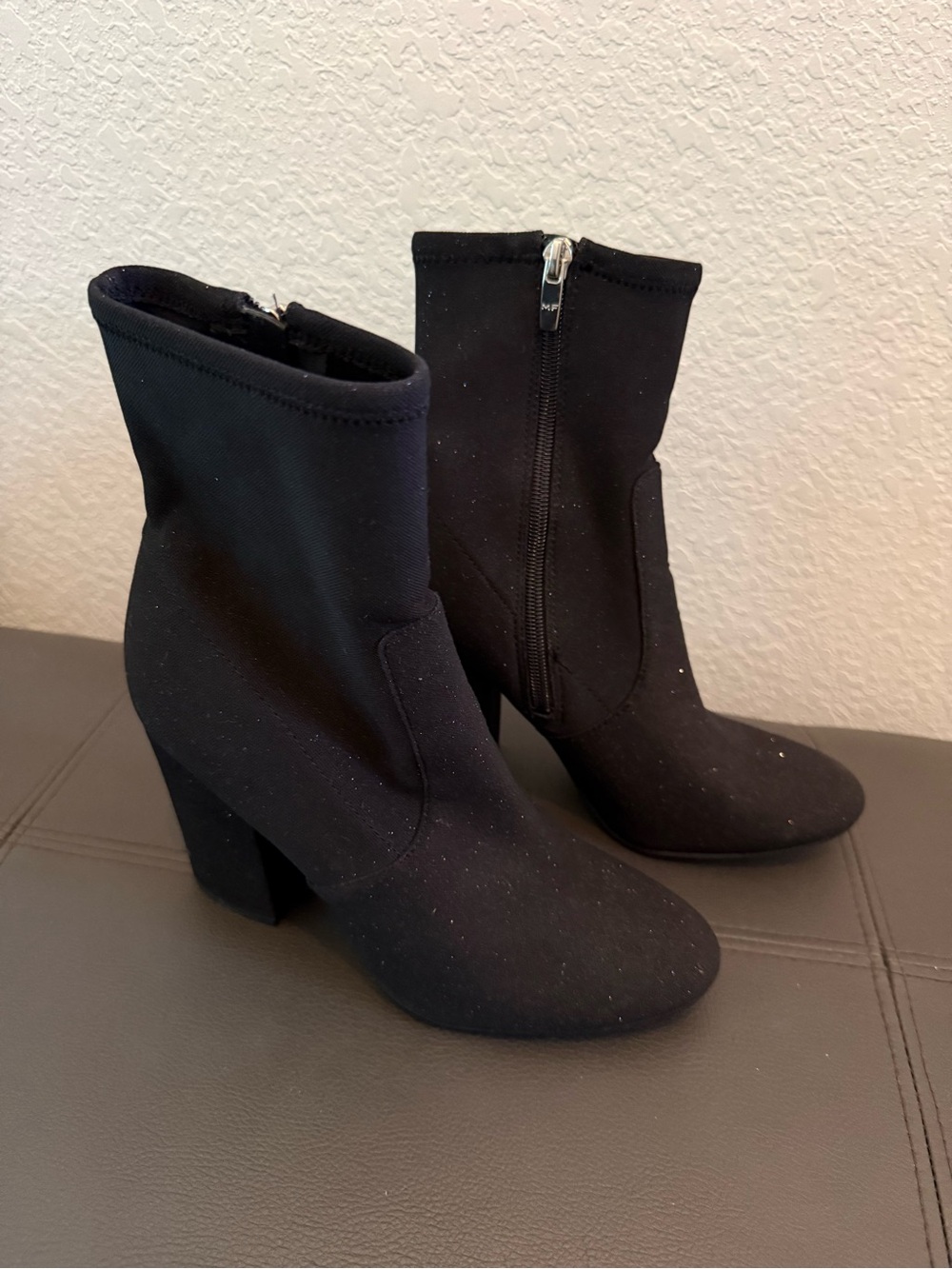✨Sparkles✨ Marc Fisher Black Stretch Sock Ankle Boot with Block Heel 8.5 women’s - Picture 11 of 11